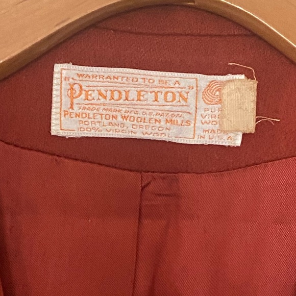 Vintage Red Blazer - Picture 6 of 8